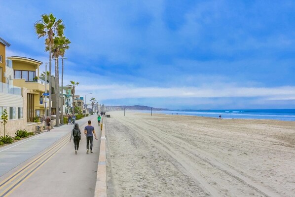 Strand