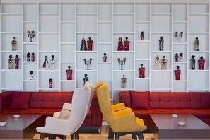 Sala de estar en el lobby
