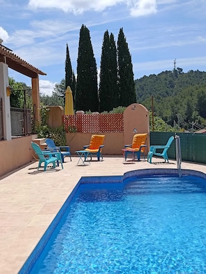Vue sur piscine
