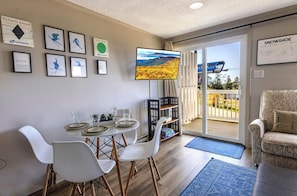 Enjoy your meals with a view of the slopes and the Ballhooter lift!