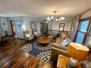 Beautiful open floor to see everyone but have your own space!