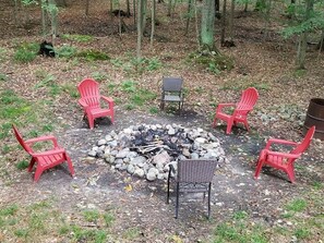 Enjoy sitting by our large firepit! (seasonal furniture)
