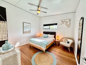 Queen bedroom 1