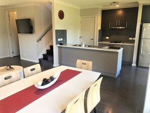 Dining kitchen area