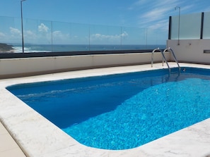 Private outdoor swimming pool with seaview "Casas da Arriba N5"