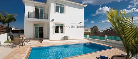 Protaras Holiday Villa ME25, 3BDR Villa, Close to all beaches and amenities