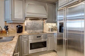 Vacation Rentals in Park City at Westgate 3901A: Full kitchen