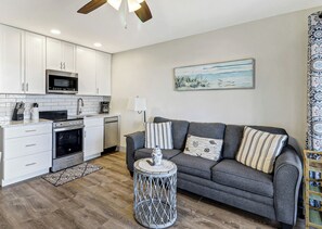 Seaside Villas 353 - Living Room