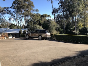 Drive way provides plenty of parking for up to 7 vehicles