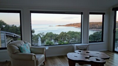 THE LOFT@Bay of Fires Seascape Waterfront at Binalong Bay, Bay of Fires Tasmania