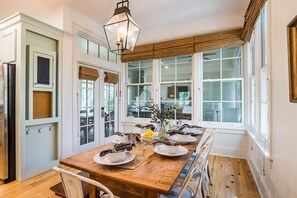 First Floor: Dining Area