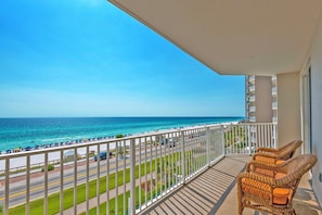 Majestic Sun 413A - Private Balcony w/ Beautiful Gulf Views