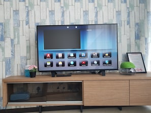 Modern convenience: Flat TV comes with  TV channels