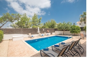 Spacious Garden with barbecue, seating area, sunloungers and Private Pool