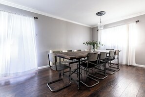 10 Person Dining Room Table