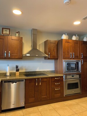 J4 Kitchen Hood etc