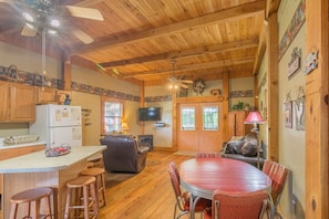 Hemlock Dining Area