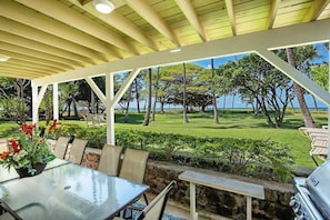 Large Lanai with over looking the property with BBQ to Beach
