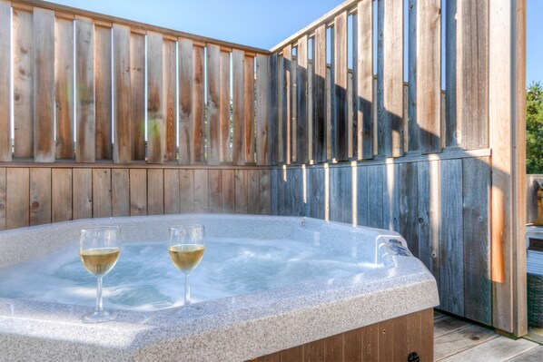 Beautiful hot tub with room for six! 