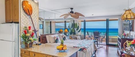 Ocean front condo on North Kaanapali Beach
Call 925-381-6207. Private owner 