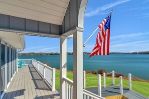 Handicap accessible - ramp to front door and wrap around deck 
