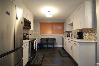  2 bedrm, 1 bath Home Close to WEM, w/ easy access to DT