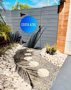 Private Entrance through patio and main door