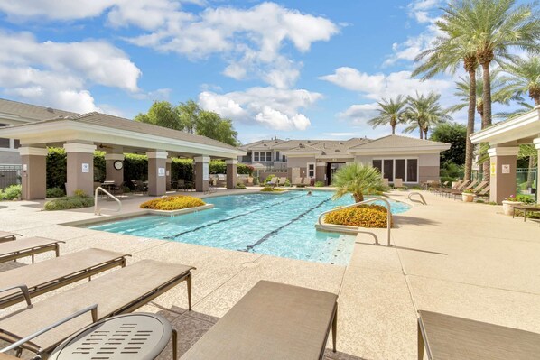 Enjoy the beautiful resort style community pool & spa after a day of golf!