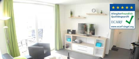 Moderne, lichtdurchflutete Ferienwohnung