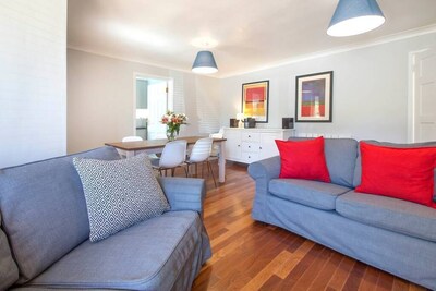 Apartamento Oxford moderno, cálido, seguro y confortable con fácil acceso a la ciudad 