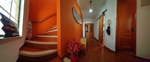 Hallway (Ground Floor)
Corredor (Resto Chão)