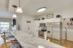 Kitchen | Cooking Basics | Dishware/Flatware