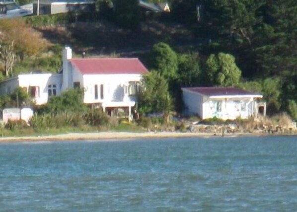 Pink Pipi as seen from the water. N.B. the Pink Pipi has changed colour Dec 2024
