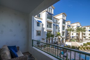 Balcony View2
