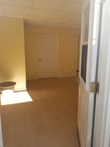 Huge basement minutes away from Gaylord/MGM/Washington Harbor