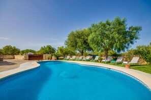 Relax on Mallorca in a finca with pool