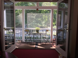 Entrance to screened porch from living room