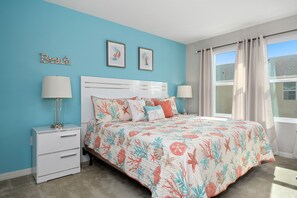 Master Bedroom w KingSize Bed