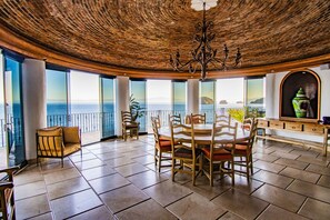Dining room at Casa Mis Rocas