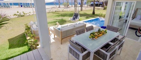 Beachfront Outdoor Area 