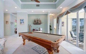 Spielezimmer