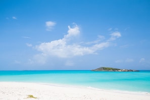 The clearest water & the whitest sand in the Caribbean 