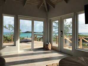 Airy, bright & beautiful