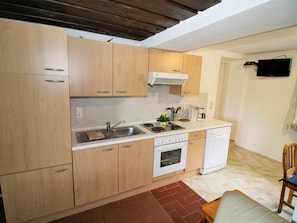 Cabinetry, Countertop, Furniture, Sink, Kitchen Sink, Kitchen Appliance, Kitchen Stove, Chair, Wood, Kitchen