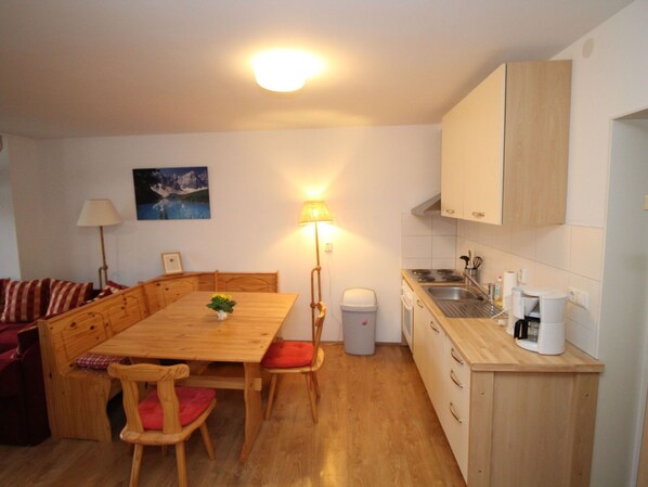 Furniture, Property, Table, Cabinetry, Wood, Countertop, Chair, Building, Drawer, Flooring
