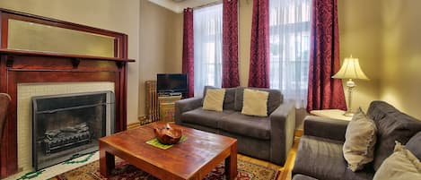 Suite Laurier - Living Room