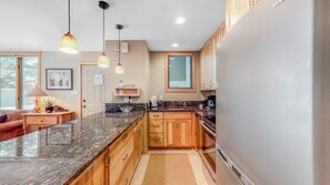 Tam 33 Kitchen