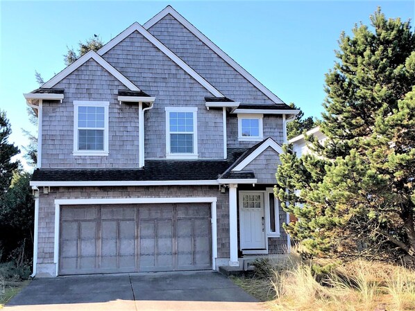 Beautiful 4 Bedroom Beach House