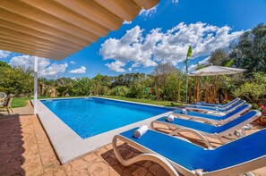 Holiday finca with pool and orchard in Mallorca