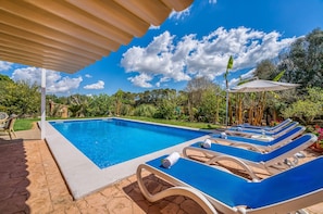 Holiday finca with pool and orchard in Mallorca